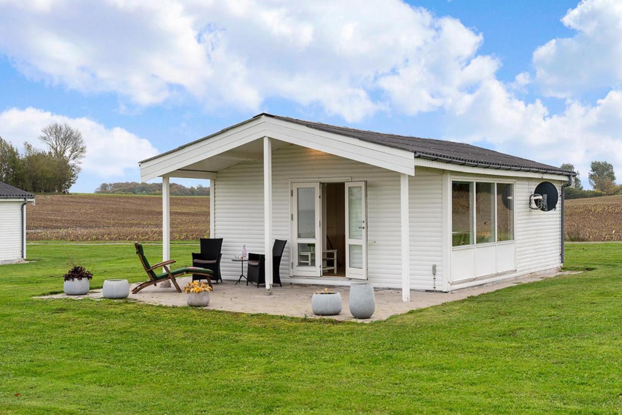 Cozy 2-Bedroom J Seaside Escape At Summerhouse Brenderup エクステリア 写真