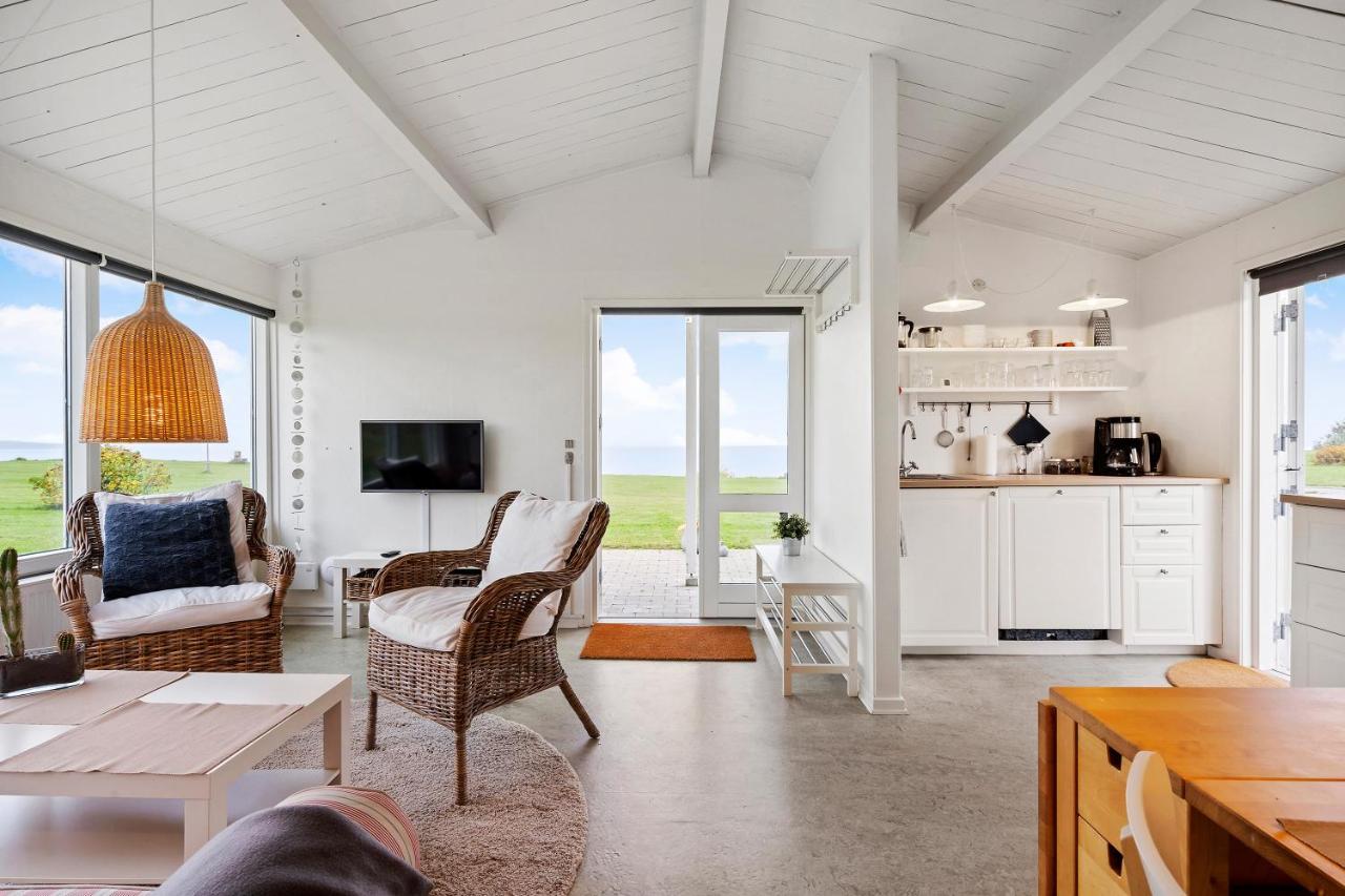 Cozy 2-Bedroom J Seaside Escape At Summerhouse Brenderup エクステリア 写真